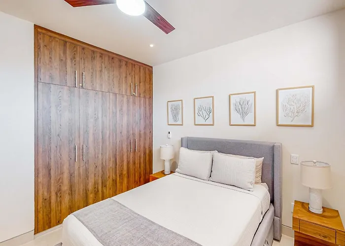 Stunning 2 Br - Pool - Awesome Amenities Ferienhaus *