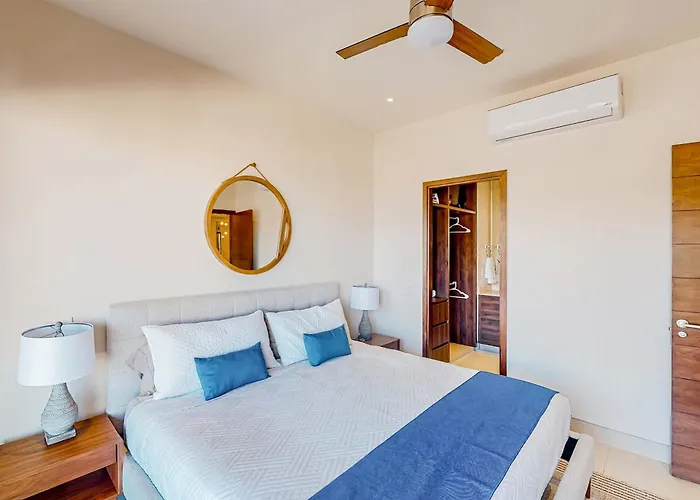 Ferienhaus Stunning 2 Br - Pool - Awesome Amenities