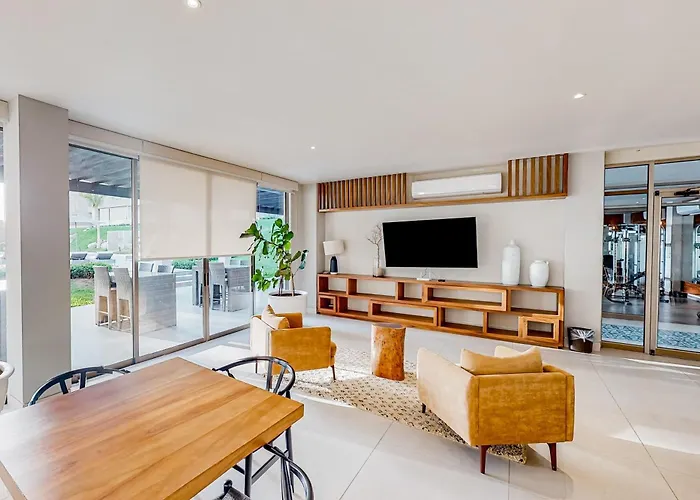 Ferienhaus Stunning 2 Br - Pool - Awesome Amenities *